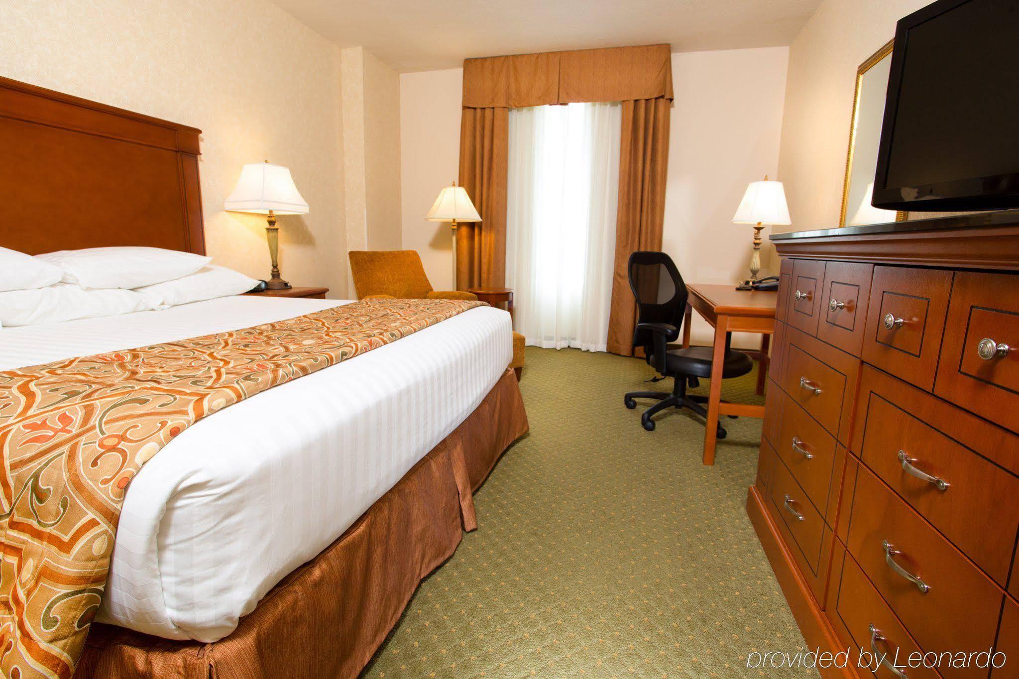 Drury Inn & Suites Independence Kansas City Blue Springs Exterior foto
